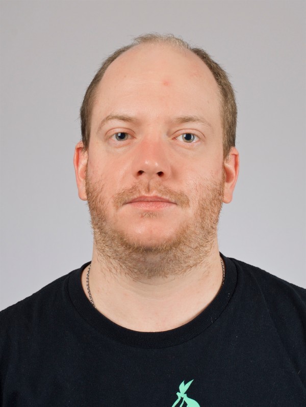 Dr.  Damian Göldi
