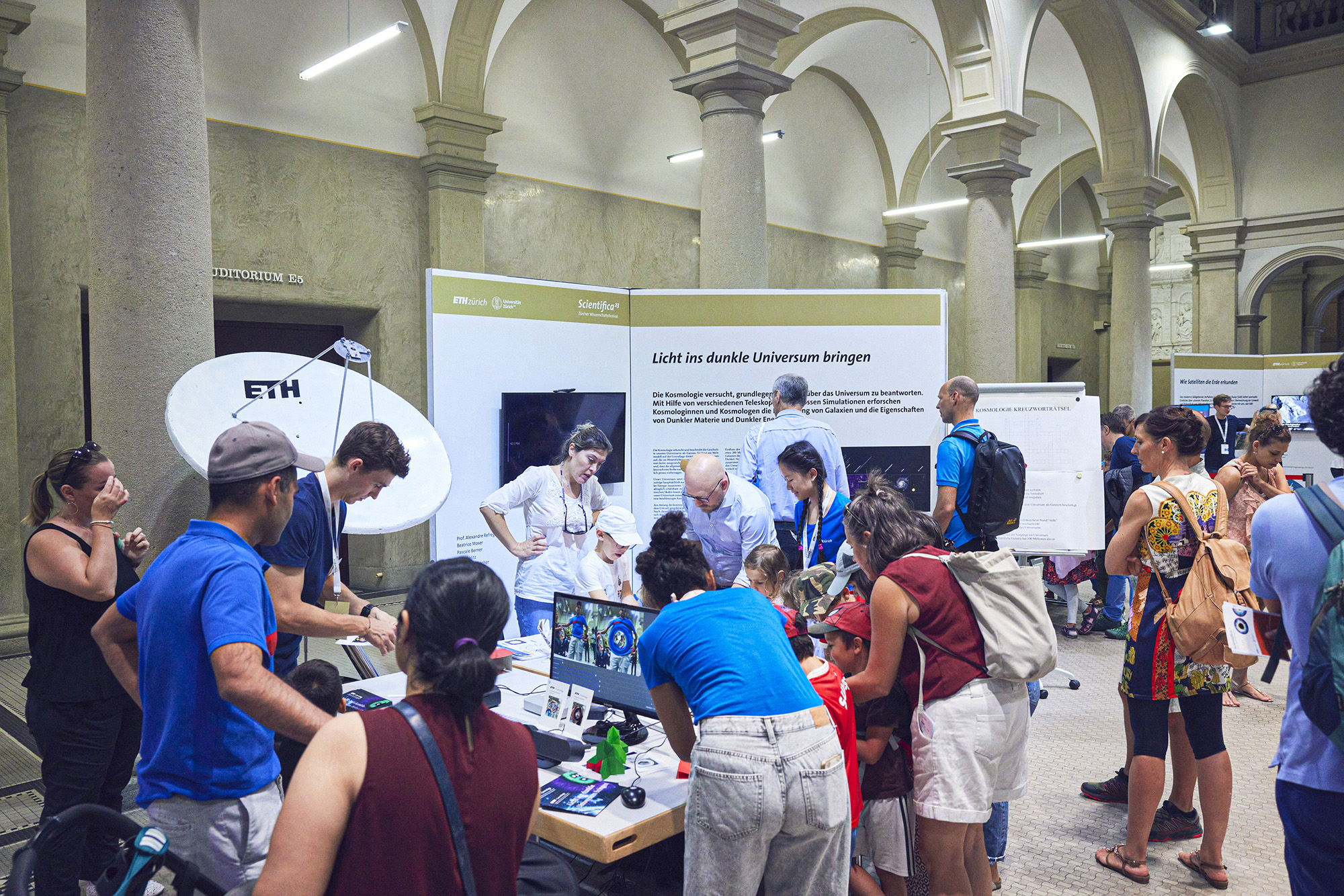 Stand der Cosmology Group an der Scientifica 23