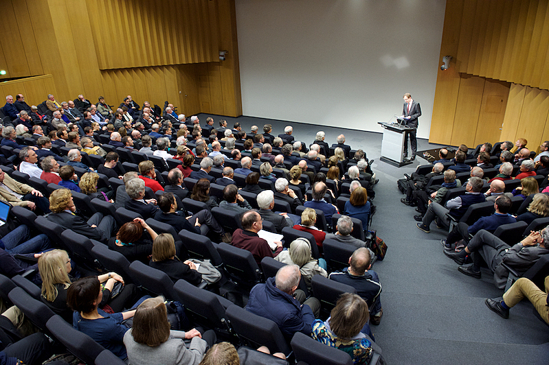 Vergrösserte Ansicht: Abschiedsvorlesung Prof. R. Eichler im Audimax