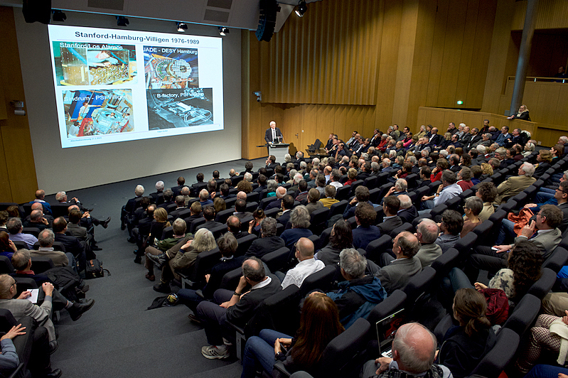 Vergrösserte Ansicht: Abschiedsvorlesung Prof. R. Eichler im Audimax