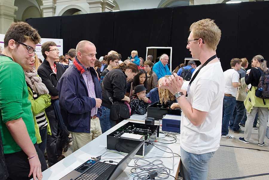 Vergrösserte Ansicht: D PHYS an der Scientifica 2015