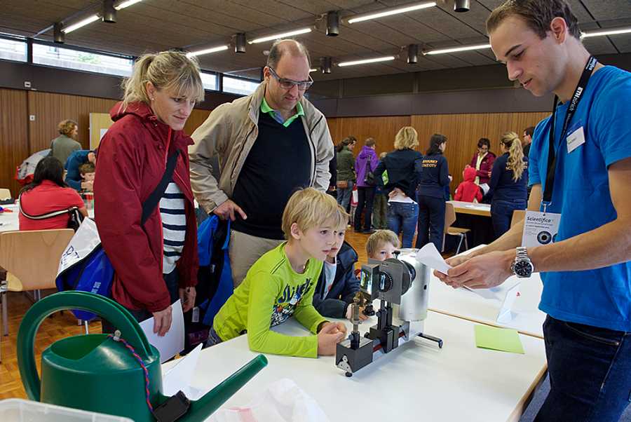 Vergrösserte Ansicht: D PHYS an der Scientifica 2015