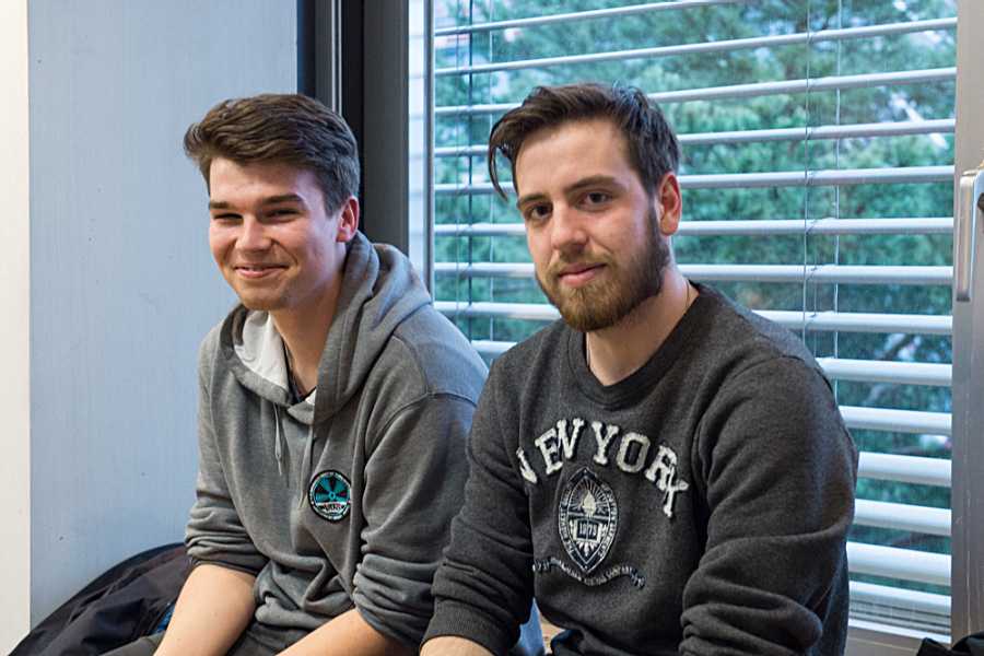 Vergrösserte Ansicht: Videopremiere