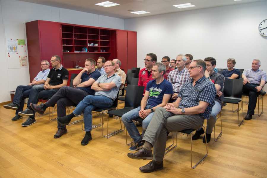 Vergrösserte Ansicht: Berufsbildung Besuch Swissmem