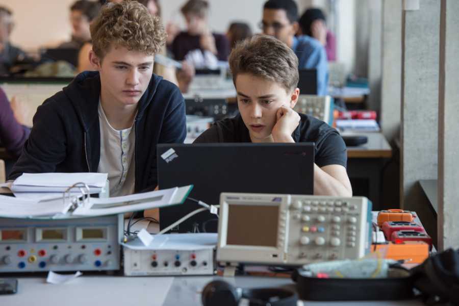 Vergrösserte Ansicht: Werkstoffkunde-Kurs