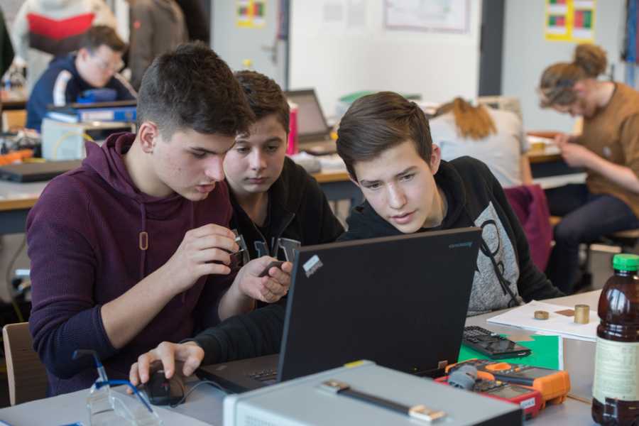 Vergrösserte Ansicht: Werkstoffkunde-Kurs