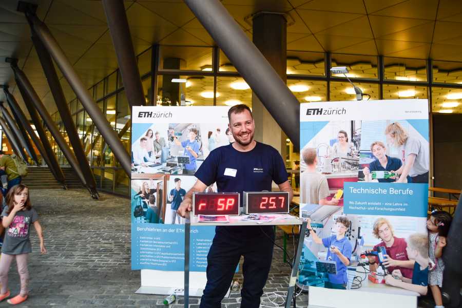 Vergrösserte Ansicht: Nacht der Physik