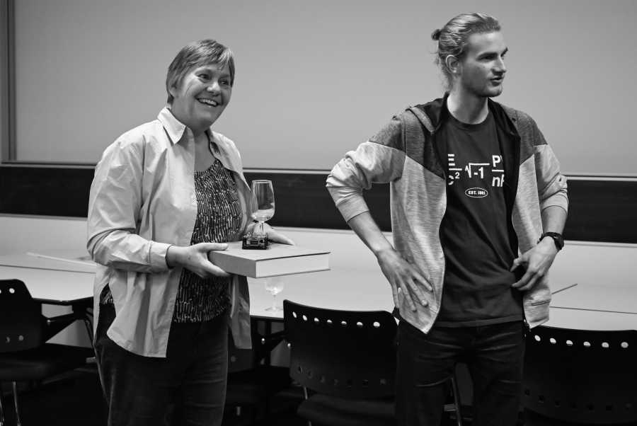 Vergrösserte Ansicht: Abschied Heidi Hostetter