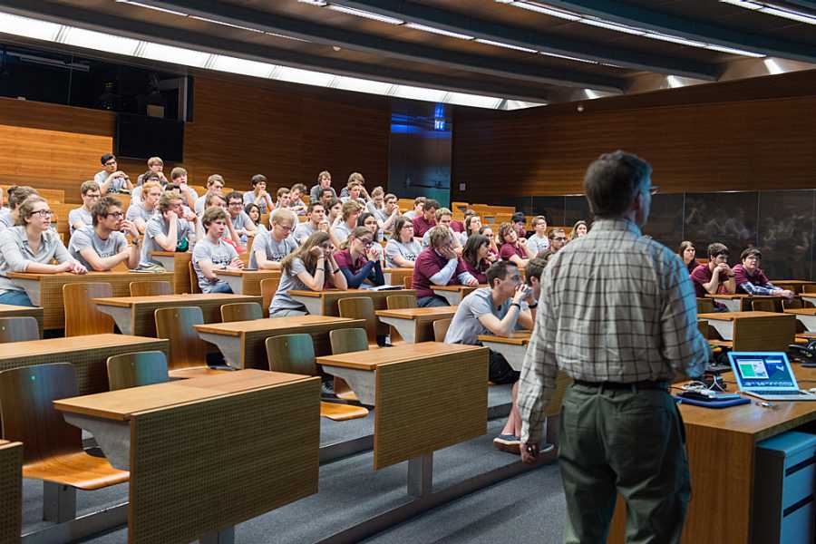 Enlarged view: Visit from University Twente, NL