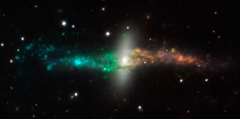 Enlarged view: Polarring-Galaxie NGC 4650A